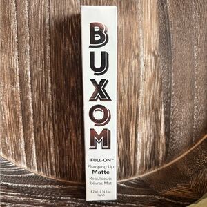 Buxom Full-On Plumping Lip Matte • Dolly • Lip Plumper• Pink Lip Plumper • lips